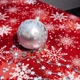 Скатерть для обеденного или кухонного стола, водоотталкивающая тефлоновая ткань, новый год, рождество – большие снежинки на красном фоне, 120см*170см. - изображение 5