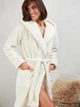 Халат женский теплый с капюшоном зимний BARWA garments 0227 M Молочный (2110002272126) - изображение 8