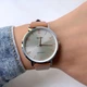 Женские часы Casio LTP-VT01L-5BUDF Серебристые со светло-коричневым Кожаный ремешок - изображение 4