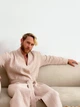 Подарочный набор от COSY Мужской вафельный халат 2XL с полотенцем (беж) в коробке (P-822+Cb311/2XL) - изображение 3