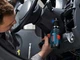 Акумуляторний шурупокрут Bosch Professional GSR 12V-15 у сумці з 2 акб 12V (2Ah+4Ah) і з/в GAL 12V-20, з набором 7 свердел по дереву, набором 7 свердел по металу і набором 25 біт (0615990G6L) - зображення 4