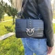 Жіноча сумочка клатч Pinko на ланцюжку лакова еко-кожа чорна матова стильна маленька сумка для вечірки - зображення 2