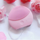 Электронная силиконовая щетка для чистки лица LUNA mini 2 массажер Розовая - изображение 1