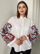 Авторская женская вышиванка белая "Касандра" офисная вышитая блуза цветочная на 100% льне 12527-48 (L) - изображение 1