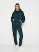 Спортивный костюм женский Olis-Style Джена 50 Зеленый (ROZ6501002798) - изображение 1