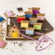 Шкатулка для рукоделия Wonderland Crafts + 32 бобинки FLZB(N)-063 (19*19*3.2см) - изображение 1
