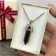 Кулон с натуральным камнем Тигровый глаз коричневый в форме кристалла шестигранника на цепочке ювелирная сталь в сувенирной коробочке (11538) - изображение 2