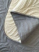Покрывало Decorator двустороннее - Листья бежевый/серый 150x215 - изображение 3