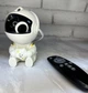 Ночник - проектор звездного неба Астронавт Astronaut сидящий со звездой космонавт с пультом 8 режимов - изображение 5