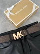 Женский кожаный двусторонний ремень Michael Kors Reversible Logo and Leather (558515) - изображение 3