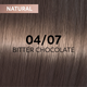 Farba do włosów Wella Professionals Shinefinity Zero Lightening Glaze 04-07 Natural Bitter Chocolate 60 ml (4064666057507) - obraz 2