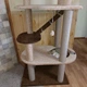Высокая компактная когтеточка лежанки гамак для кошек, котов 190х80х60см бежево коричневый - изображение 6