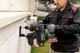 Аккумуляторный бесщеточный перфоратор Metabo KH 18 LTX BL 28 Q Set ISA 18 В 2x5.5 А-ч LiHD + зарядное устройство ASC 145 metaBOX 185 XL + устройство удаления пыли и сменный патрон Metabo-Quick (601715930) - изображение 5