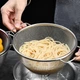 Друшляк ø 23 см з дрібним перетином Maestro - зображення 4
