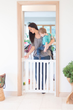 Bramka zabezpieczająca Safe SafeGate Wood Hardware Mounted 76 -105 cm Biała (5712088200023) - obraz 4