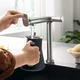 Змішувач для кухні із краном для фільтрованої води HANSGROHE Aqittura M91 сатин латунь 76804800 - изображение 7
