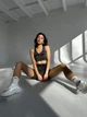 Спортивный женский костюм Marble с эффектом Push Up (топ + шорты) Бесшовный Мраморный XS-S Графит с черным (XH050000S) - изображение 5