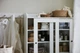 Шафа зі скляними дверцятами IKEA HAUGA ХАУГА, білий, 105х116 см, 304.150.55 - зображення 4