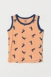 Майка хлопковая з принтом для мальчика H&M Динозавр 0863598-003 122-128 см (6-8 years) оранжевый - изображение 1