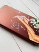 Чохол-книжка з малюнком для iPhone 11 Бордовий :: Ніжки (принт 62) - зображення 2