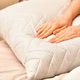 Подушка NORDIC COMFORT+ IDEIA 70х70 см чохол зі стібкою та блискавкою антиалергенне волокно сіра - зображення 11