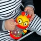 Іграшка-брязкальце Baby Einstein Cal’s Sensory Shake-up (16707) - зображення 8