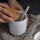 Вазочки с крышками и ложками с бамбуковым подносом набор 2 шт Белые - изображение 3