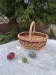 Плетеная корзинка среднего размера из лозы - изображение 1
