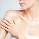 Olejek do ciała Elemis Japanese Camellia Body Oil Blend regenerujący 100 ml (641628407637) - obraz 3