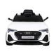 Автомобіль на акумуляторі 4x4 Audi E-Tron Sportback, білий - изображение 3