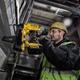 Аккумуляторный гвоздезабиватель DeWALT DCN890D2 + 2 АКБ 18 В / 2 Ач+ ЗУ DCB115 + Кейс (DCN890D2) - изображение 3