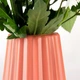 Ваза для квітів MBM HOME пластикова 22 см DH-FLOWERS-06 CORAL Коралова - зображення 4