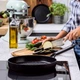 Сковорода-гриль KitchenAid CFA з керамічним покриттям 28 см (CC005681-001) - зображення 8