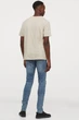 Джинсы Regular Fit с потертостями для мужчины H&M 0825927-010 30-30 Голубой - изображение 4