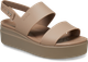 Женские босоножки CROCS Women’s Brooklyn Low Wedge 36 (EU 36-37) Латте/ Бежевый 206453 - изображение 2