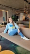 Жіночий патріотичний світшот з дизайнерською картиною Koala Fashion L блакитний - изображение 1