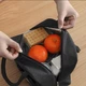 Термосумка для їжі ланч бокс Lunch Bag чорна - зображення 3