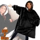 Толстовка плед с рукавами и капюшоном Huggle Hoodie оверсайз, теплый худи с большим карманом для рук Черный One size - изображение 1