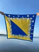 Жіноча Патріотична хустка Прапор з ромашками синьо-жовта шовк 90х90 см 05035 - зображення 1