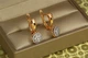 Сережки Xuping Jewelry Іней з родієм 2,1 см золотисті - зображення 2