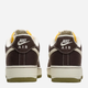 Чоловічі кеди низькі Nike Air Force 1 '07 CI9349-201 43 Коричневі (196976564179) - зображення 3