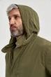 Однотонна чоловіча куртка хакі Bomboogie 6365 XXXL - изображение 4