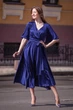 Вечірня синя сукня міді JadFashion XXL синій 43285479 - зображення 6