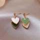 Серьги-подвески сердечка гвоздики Honey Fashion Accessories зелено-белый (12-143) - изображение 1