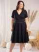 Sukienka trapezowa damska Plus Size Karko SC220 54 Granatowa (5903676216582) - obraz 4