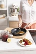 Сковорода KitchenAid FHA 24 см з керамічним покриттям (CC005693-001) - зображення 7