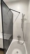 Шторка на ванну 800х1400 мм Atlantis Glass LIGHT LOFT Универсальная в черной фурнитуре стекло графит - изображение 2