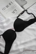 Бюстгальтер Victoria's Secret Pink Super Push-Up Bra чорний 34A - зображення 2