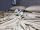 Постельное белье с резинкой BEIGE TONE, сатин страйп LUX Семейный размер, наволочки 70/70 - изображение 4