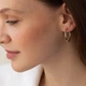 Серьги - кольца в желтом золоте (2.6 см) с08534 Онікс - изображение 4